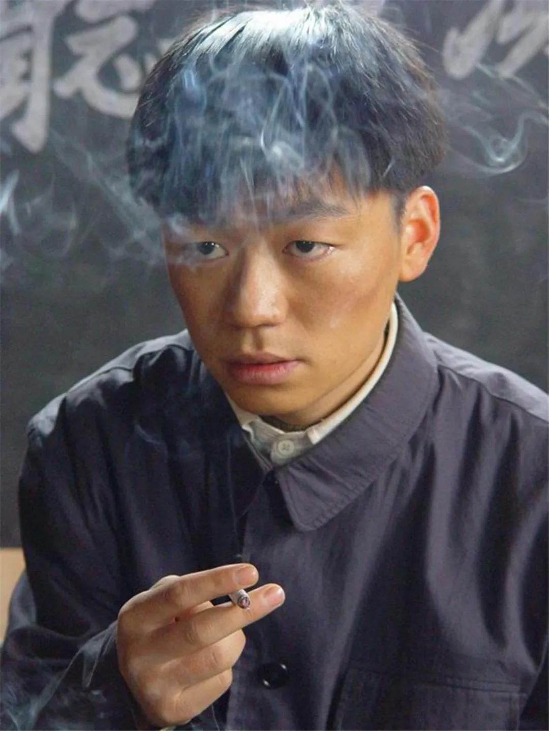 导演阐述人物分析_人物专题片导演阐述_小人物2导演